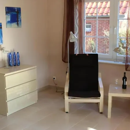 Mit Einem Grossen Garten Und Suedterrasse In Ruhiger Lage, Ideal Fuer Einen Urlaub Mit Der Ganzen Familie Holiday home Norden
