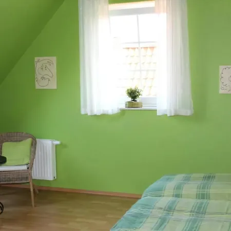 Mit Einem Grossen Garten Und Suedterrasse In Ruhiger Lage, Ideal Fuer Einen Urlaub Mit Der Ganzen Familie Holiday home Norden
